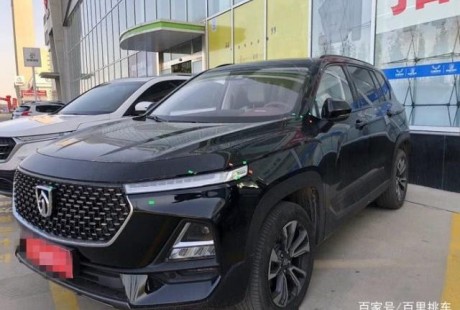 寶駿RS-5配自動駕駛，讓你開車解放雙手！