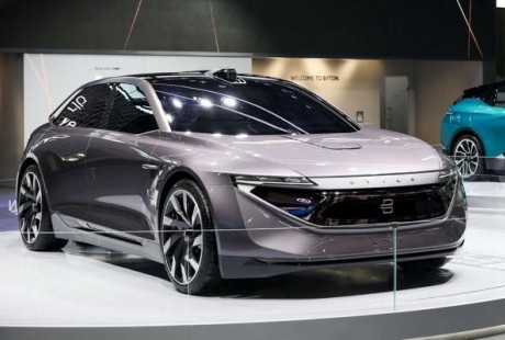 寶馬設計師操刀，打造中國的無人駕駛豪車！