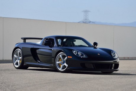 未成年男孩直播“無人駕駛”開豪車！