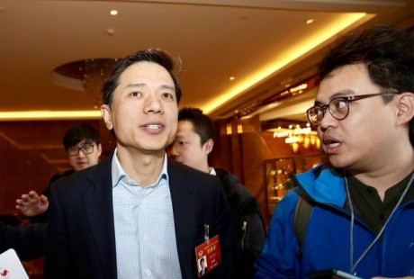 李彥宏：人工智能立法不該太超前，百度已有50張自動駕駛測試證