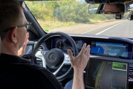 美國最新調查：超七成美國人害怕乘坐無人駕駛汽車！