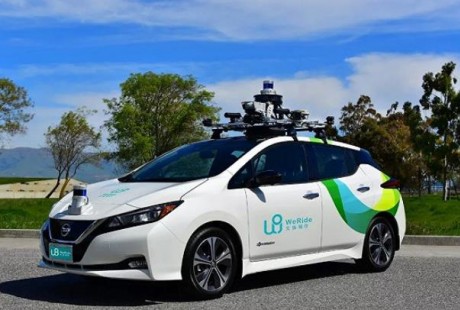 自動駕駛被卡住了？