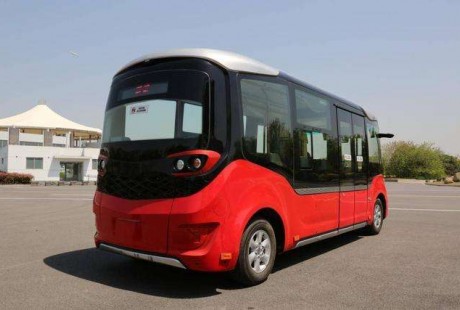 擁抱數字時代，金旅無人駕駛客車展風采