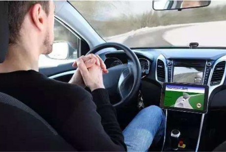 無人駕駛，絕不只是“解放司機”！