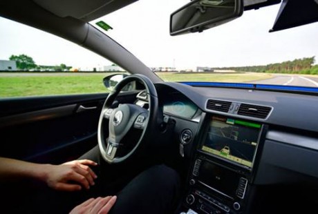 自動駕駛更容易暈車？大眾研發自動駕駛汽車防暈車技術