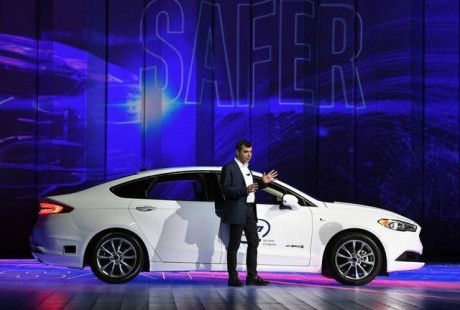 英特爾明年推出無人駕駛出租車，欲占據3000億美元市場