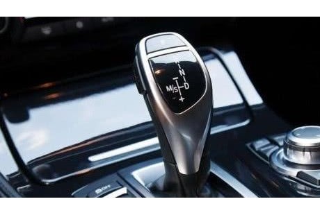 自動擋容易駕駛，那汽車廠家為什么不全都安上自動檔呢？誰都不傻