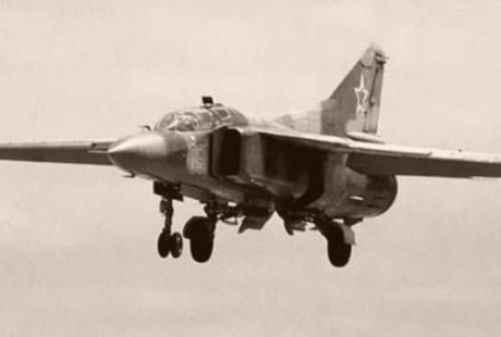 蘇聯“幽靈”戰機，無人駕駛狀態橫穿5國，砸死一個人賠償70萬