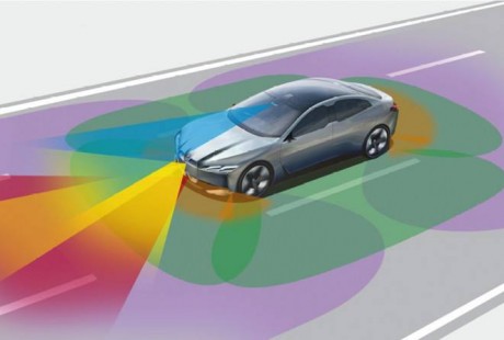 X7新問世，寶馬的L3自動駕駛市場最強棋子，體驗度幾何？