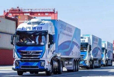 無人駕駛！上汽紅巖發布5G智能重卡