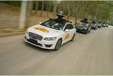 實車測試、模擬仿真：自動駕駛前進的雙引擎