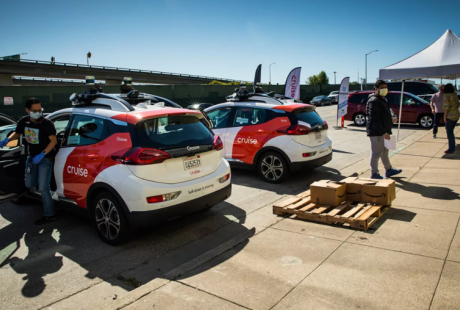 停工禁令下另辟蹊徑！Cruise重新部署自動駕駛汽車為食物銀行送餐