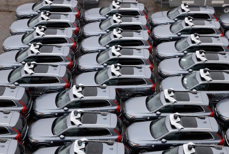 未來的無人駕駛汽車，誰將擁有其所有權？