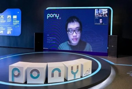 小馬智行談自動駕駛：下一步是“無人化”與“規?；? width=