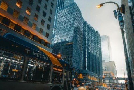 亞馬遜為什么推遲自動駕駛汽車服務部署計劃？