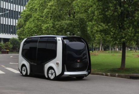 武漢“智慧小鎮”開鎮了，里面跑的都是無人駕駛汽車