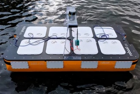 北大博士設計的無人駕駛船問世！MIT歷時五年打造完工，可載人且自主規劃路徑和避障