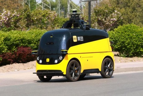 資本競逐無人配送，規?；铀伲嫔虡I化落地尚需時日