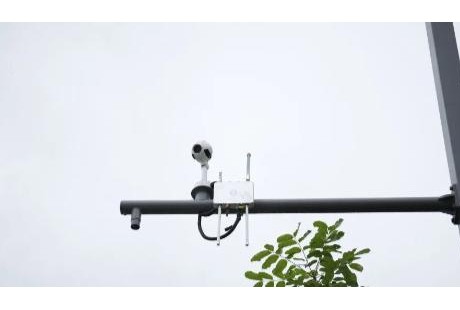 智慧燈桿與無人駕駛車輛“對話”！南沙助力自動駕駛混行政策落地