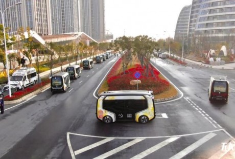 “春筍號”上路，東風悅享助力武漢加速駛入無人駕駛之城