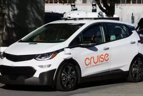 Cruise無人駕駛汽車發生事故，致多名乘員受傷