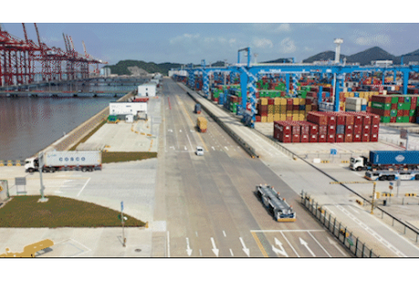 飛步科技落地IGV全無人運輸車隊，與甬舟碼頭簽訂五年付費運營合同