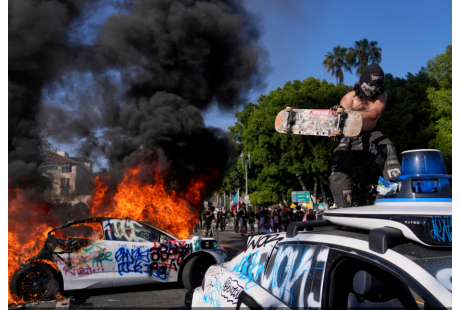 【海外熱訊】Waymo自動駕駛出租車遭洛杉磯抗議破壞