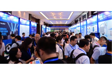 費曼科技亮相2025低速無人駕駛場景生態大會  展示創新非充氣輪胎?