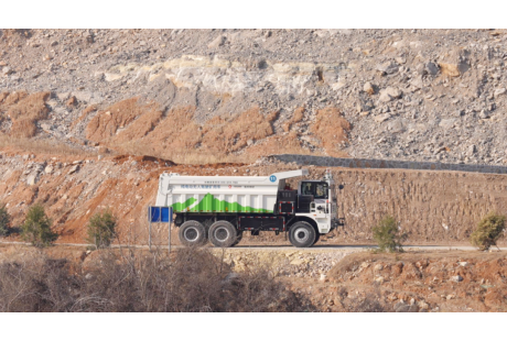 近1900臺！易控智駕無人礦車規模再次刷新全球紀錄