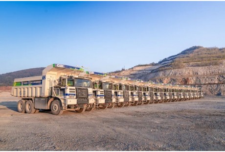 “2025首屆無人駕駛礦卡工程應用大會”在榆林成功舉辦！